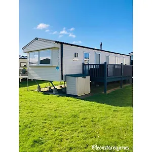 dunlin-dell-8-berth-willberby-static-caravan.yorkshirehotels.net/